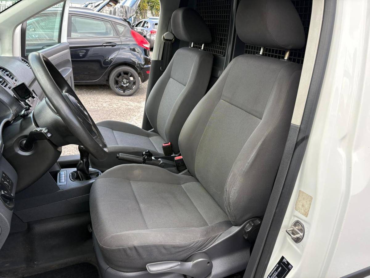 volkswagen-caddy-2014-diesel-1598cc
