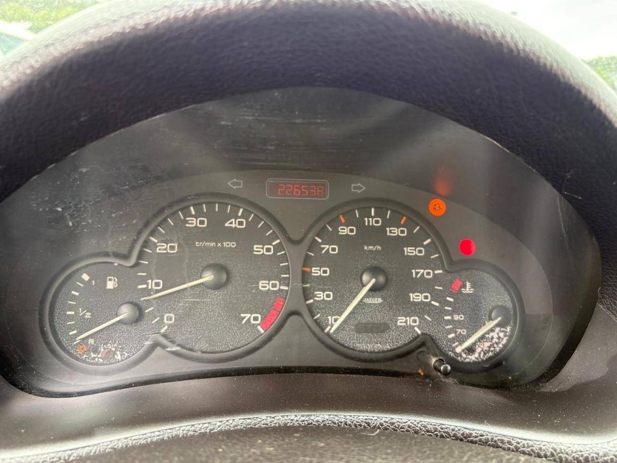 peugeot-206-2001-gasolina-1124cc