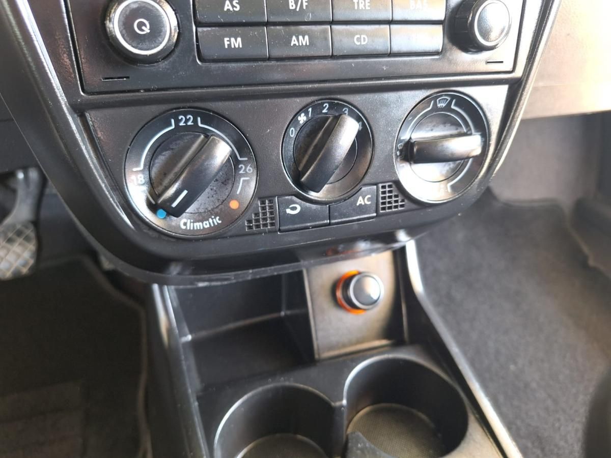 volkswagen-fox-2010-gasolina-1198cc
