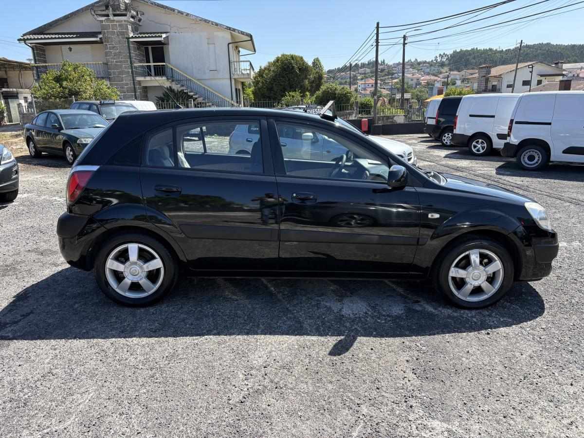 kia-rio-2005-gasolina-1399cc