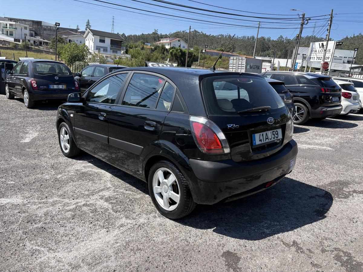 kia-rio-2005-gasolina-1399cc