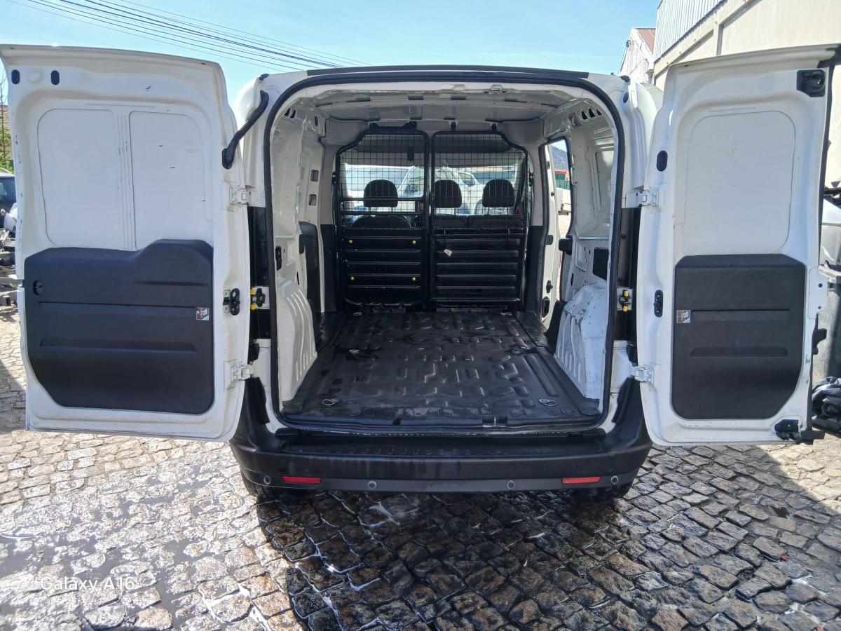 fiat-doblo-1-2-95cv-2021-diesel-1248cc