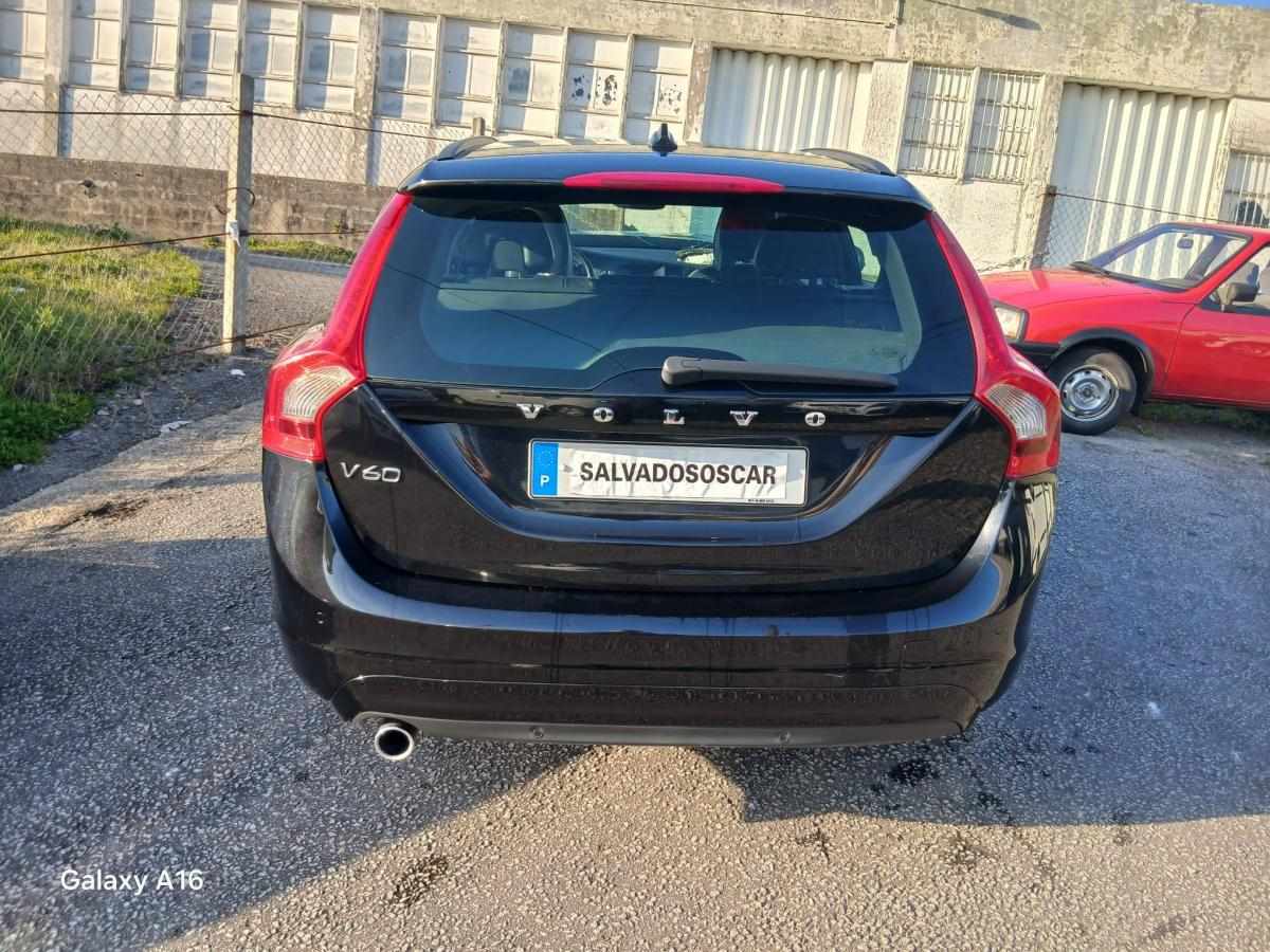 volvo-v60-1-6-d2-2014-diesel-1560cc