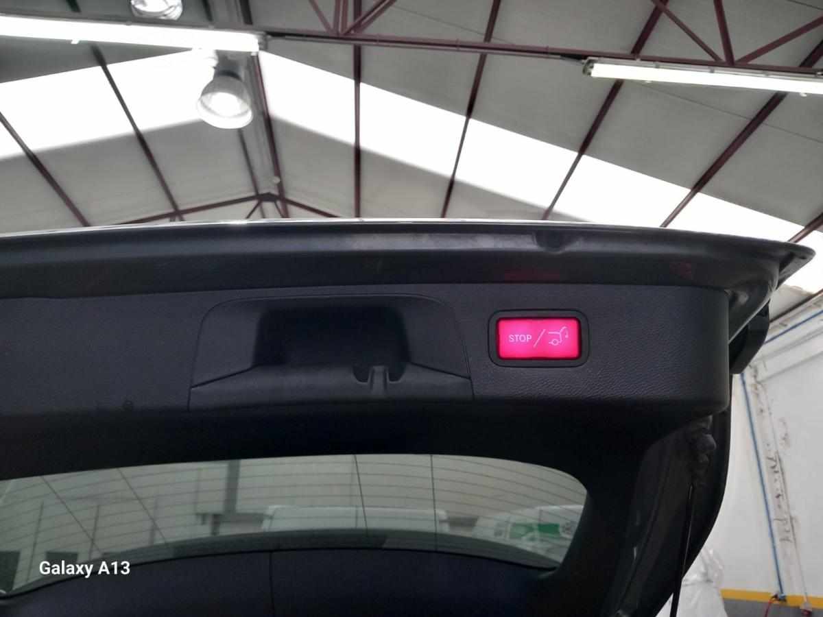 mercedes-benz-glc-250-d-2-1-4matic-2018-diesel-2143cc