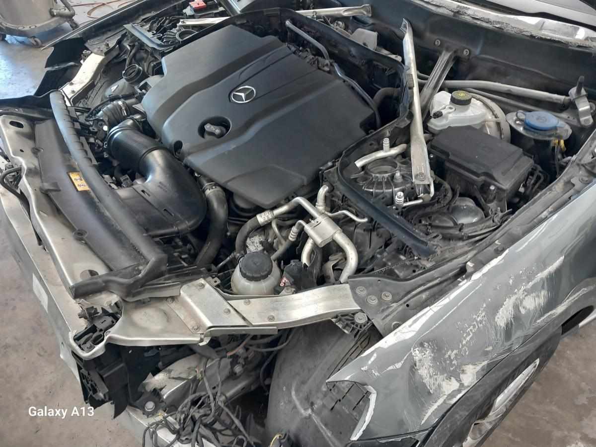 mercedes-benz-glc-250-d-4matic-2018-diesel-2143cc