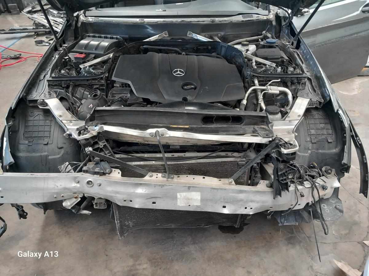 mercedes-benz-glc-250-d-4matic-2018-diesel-2143cc