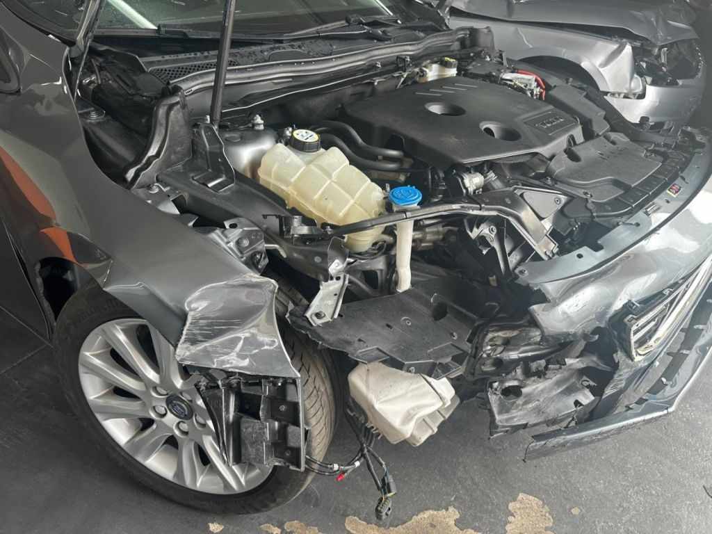 volvo-v40-d2-1-6-2015-diesel-1560cc