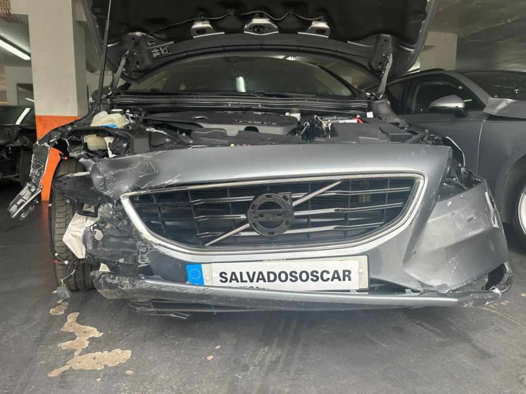 volvo-v40-d2-1-6-2015-diesel-1560cc