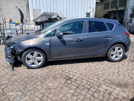 opel-astra-1-7-cdti-2013-diesel-1686cc