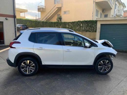 peugeot-2008-1-2-puretech-2018-gasolina-1199cc