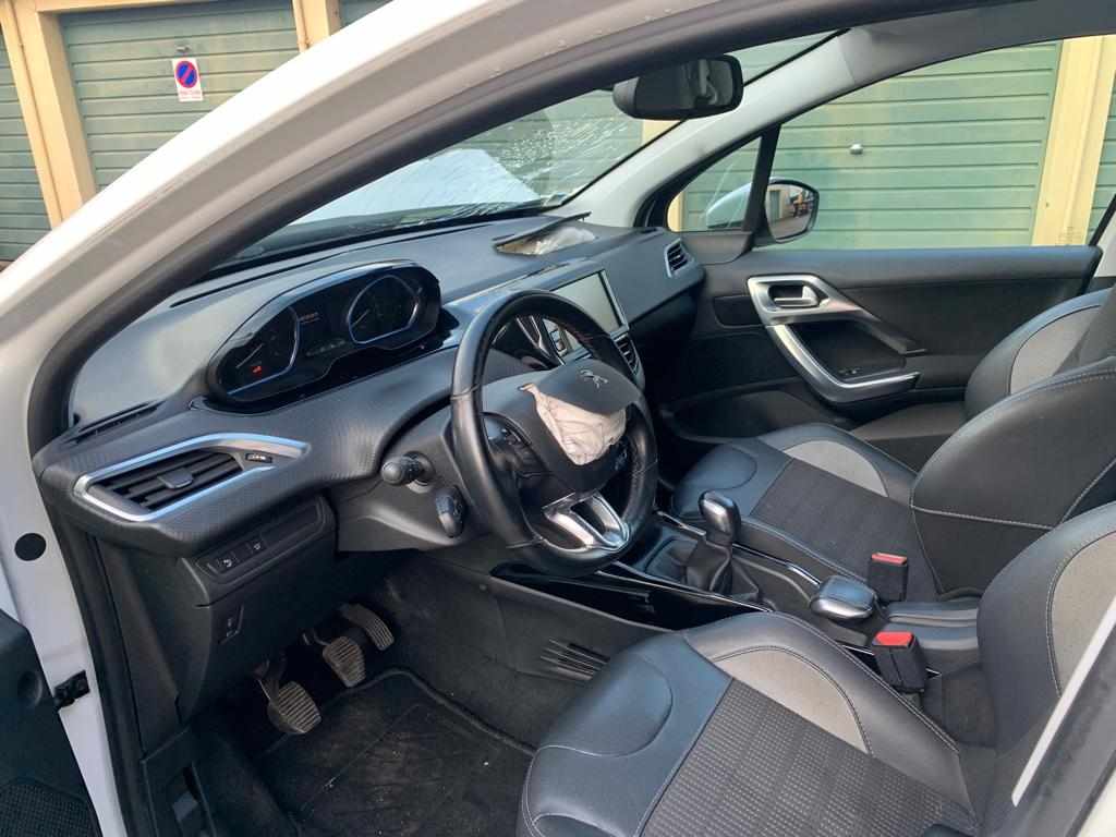 peugeot-2008-1-2-puretech-2018-gasolina-1199cc