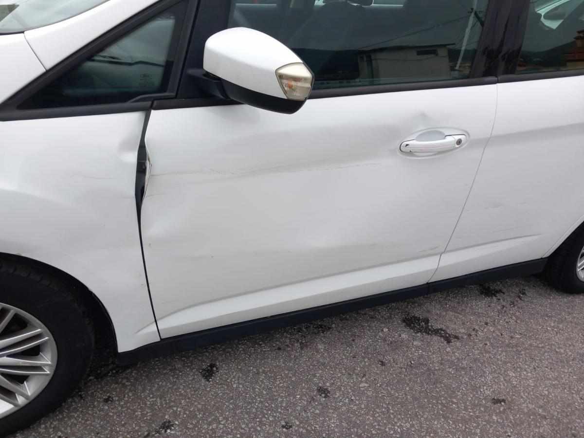 ford-c-max-1-0-ecoboost-2017-gasolina-999cc