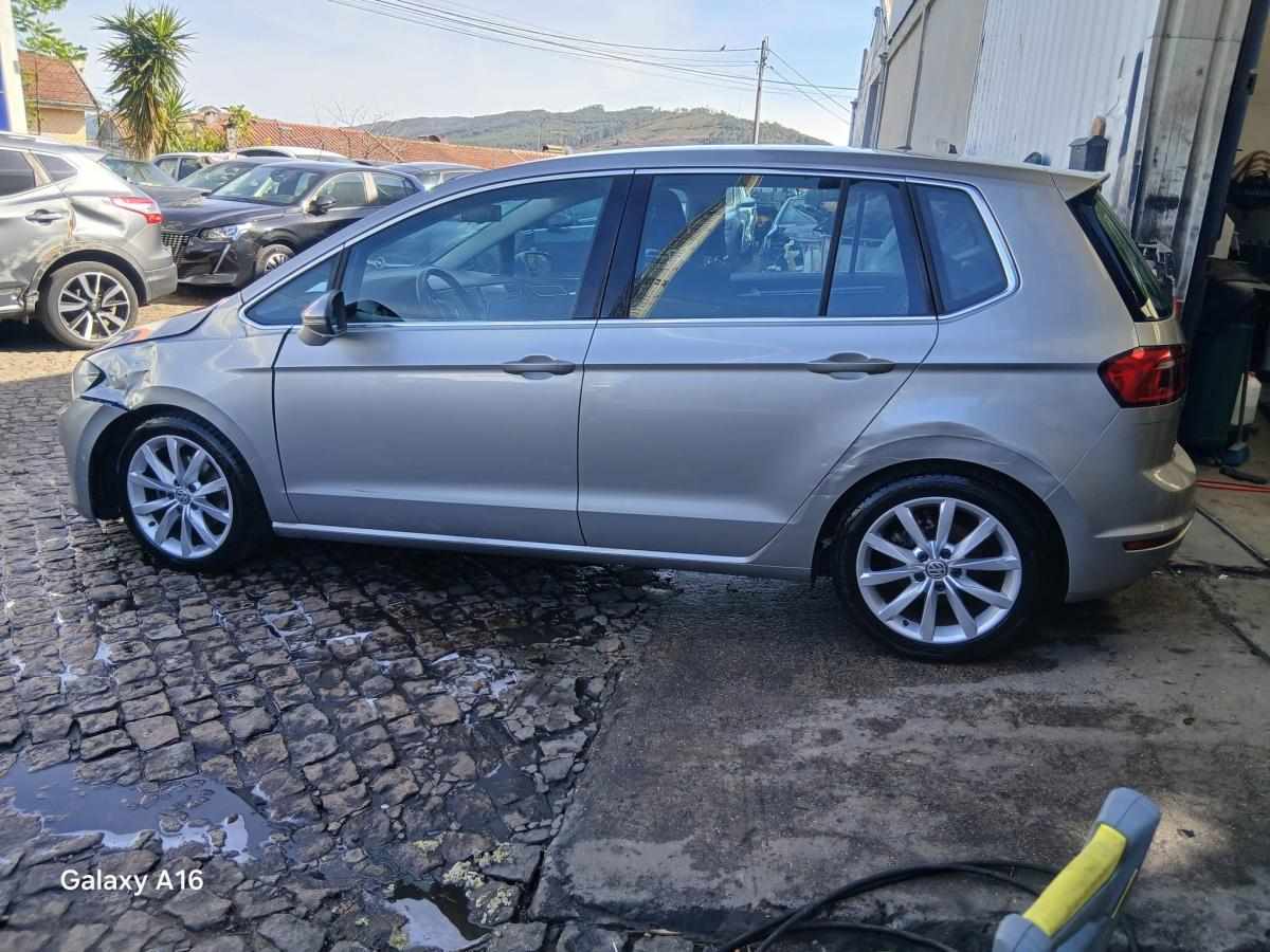 volkswagen-golf-1-6-tdi-bluemotion-2014-diesel-1598cc