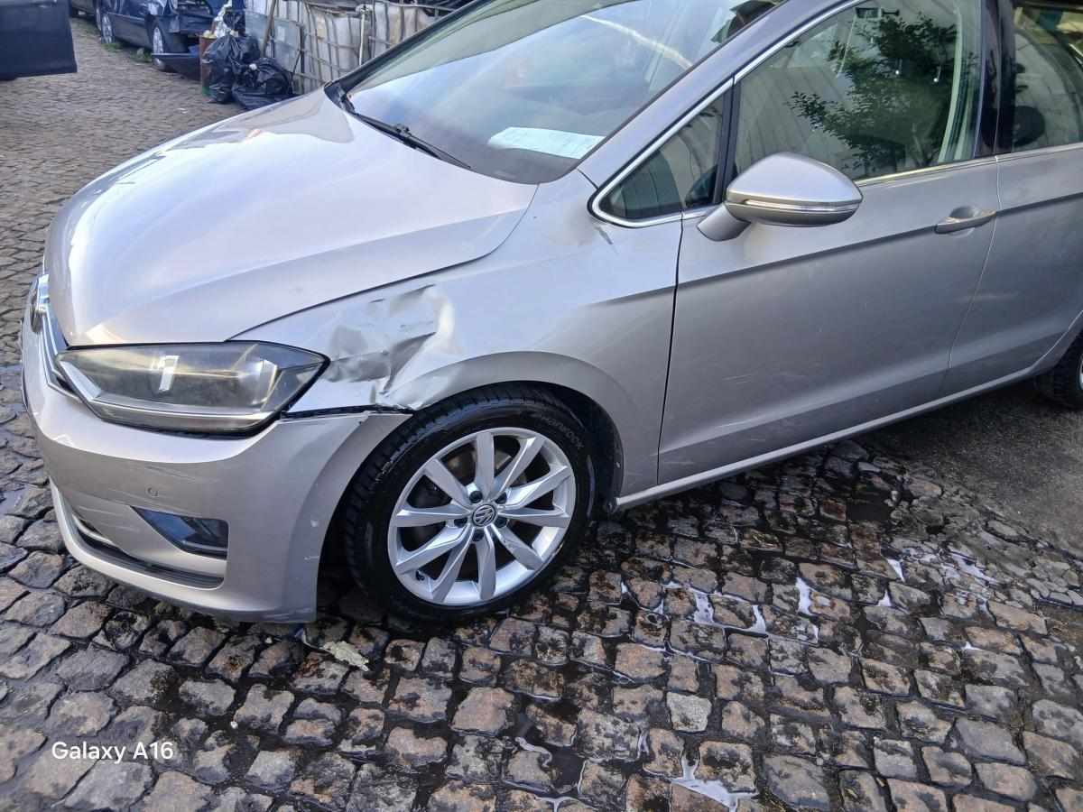 volkswagen-golf-1-6-tdi-bluemotion-2014-diesel-1598cc