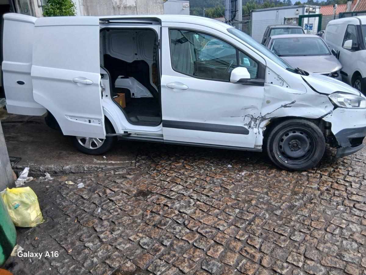 ford-transit-courier-1-5-95cv-2017-diesel-1499cc
