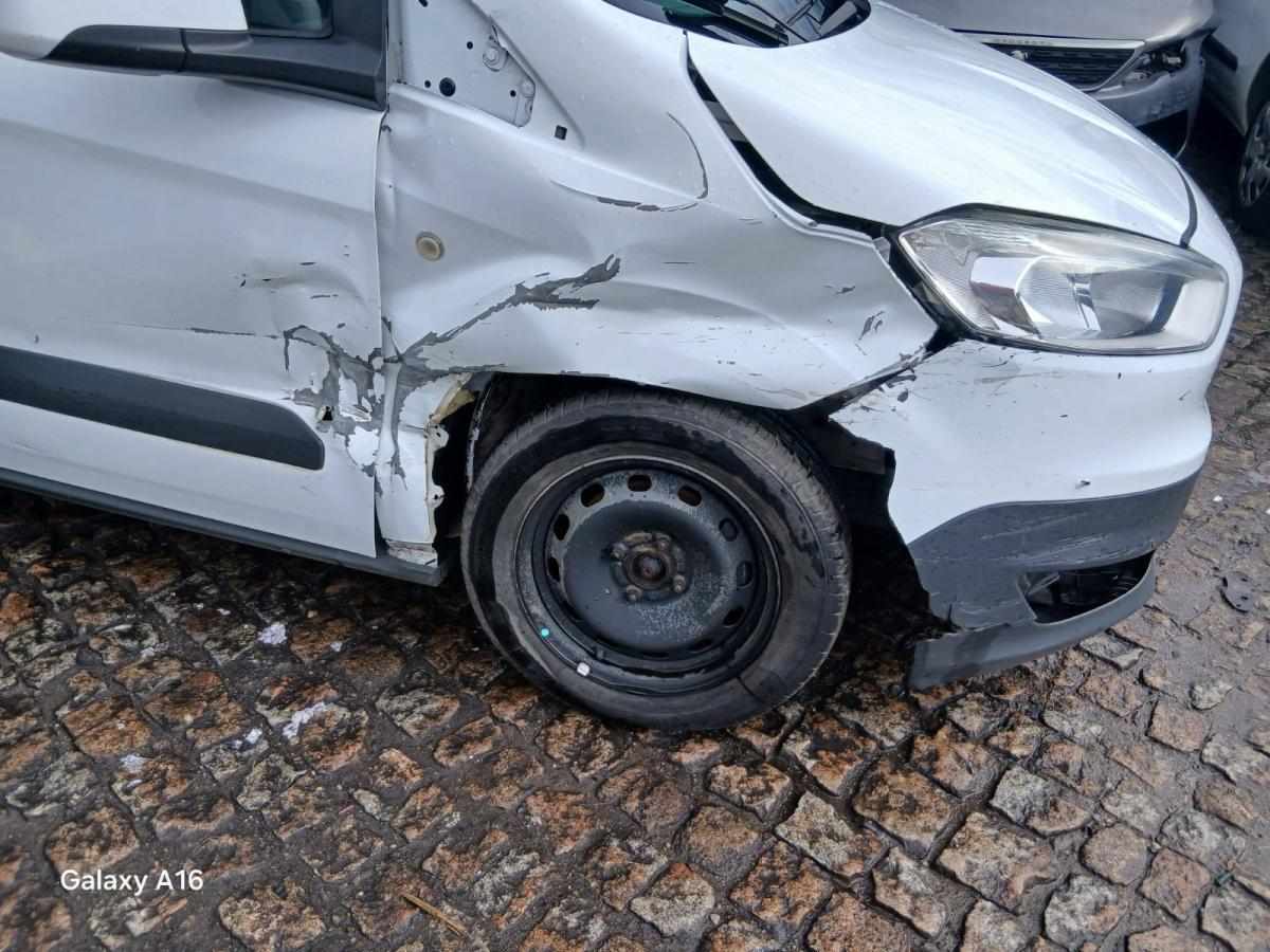 ford-transit-courier-1-5-95cv-2017-diesel-1499cc
