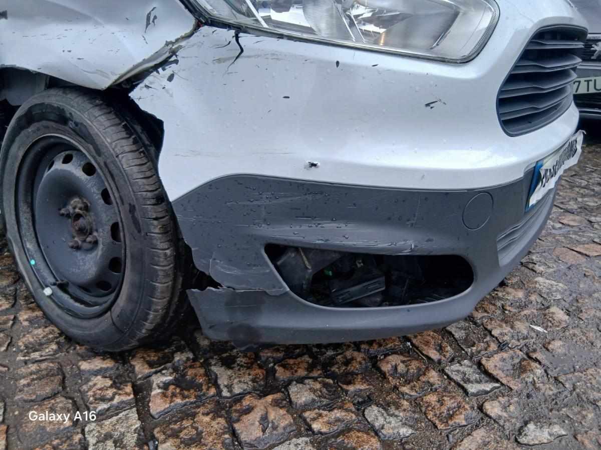 ford-transit-courier-1-5-95cv-2017-diesel-1499cc