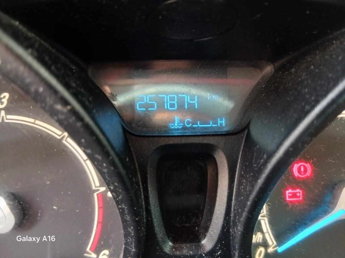 ford-transit-courier-1-5-95cv-2017-diesel-1499cc