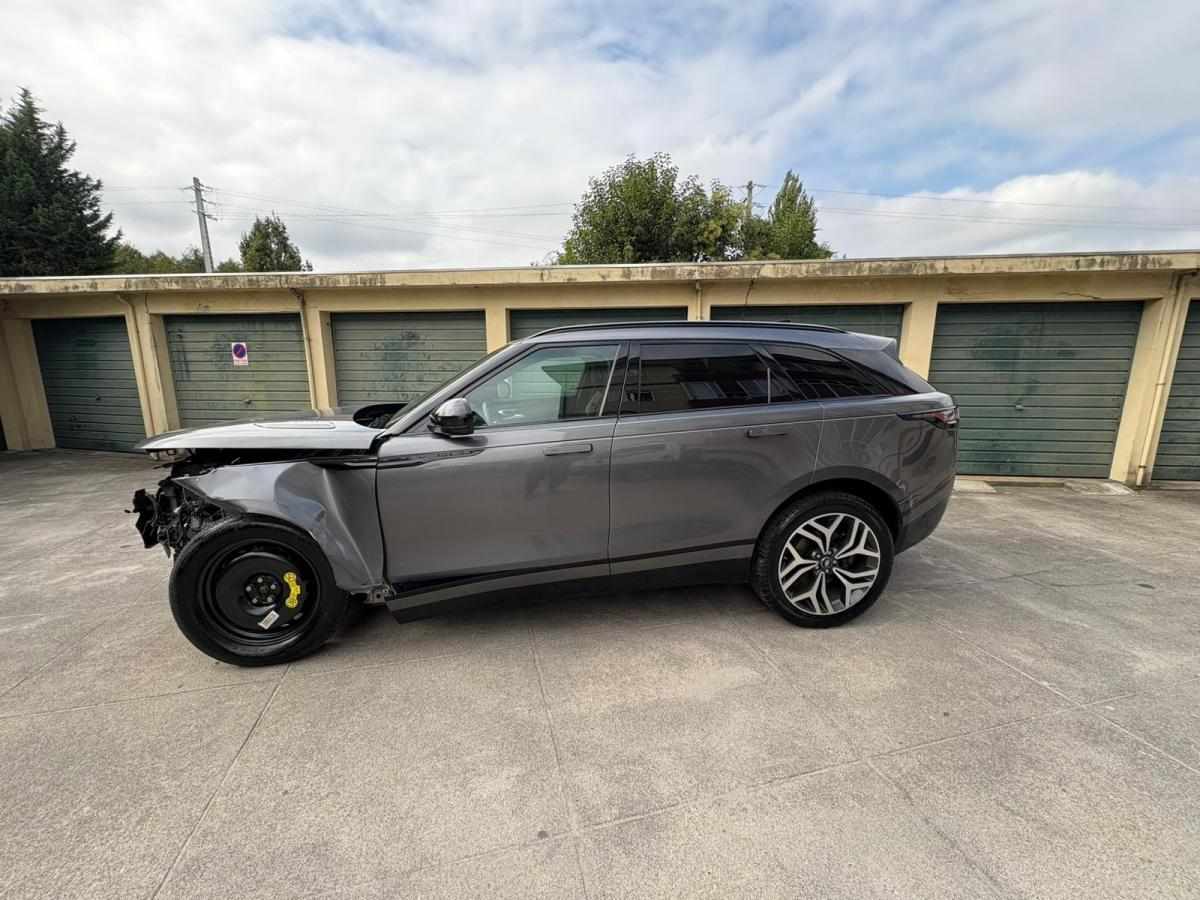 land-rover-range-rover-velar-d240-awd-2019-diesel-1999cc