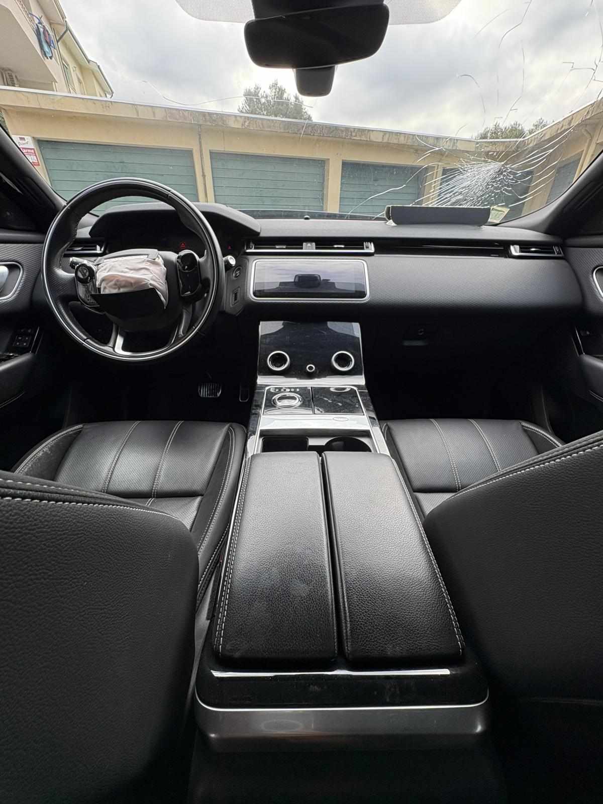 land-rover-range-rover-velar-d240-awd-2019-diesel-1999cc