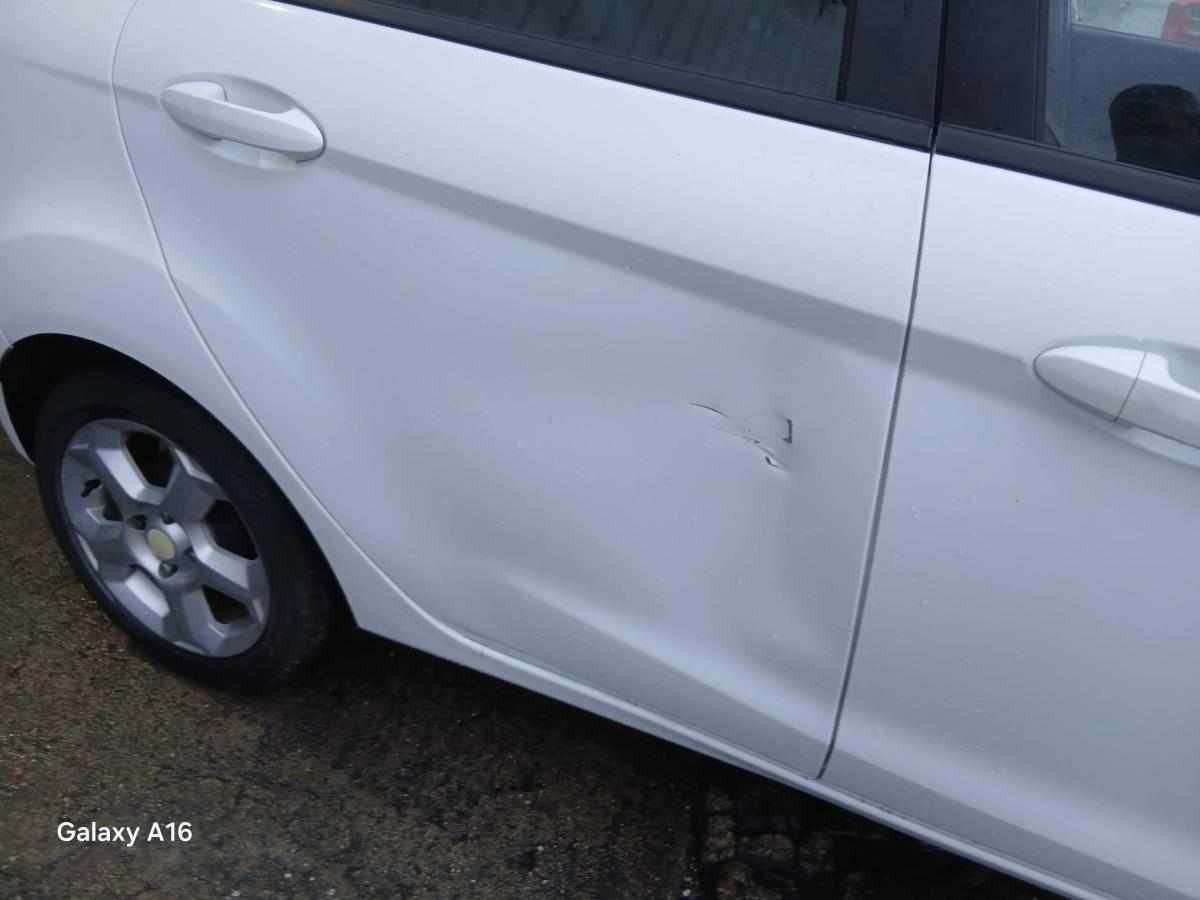 ford-fiesta-1-25-2010-gasolina-1242cc