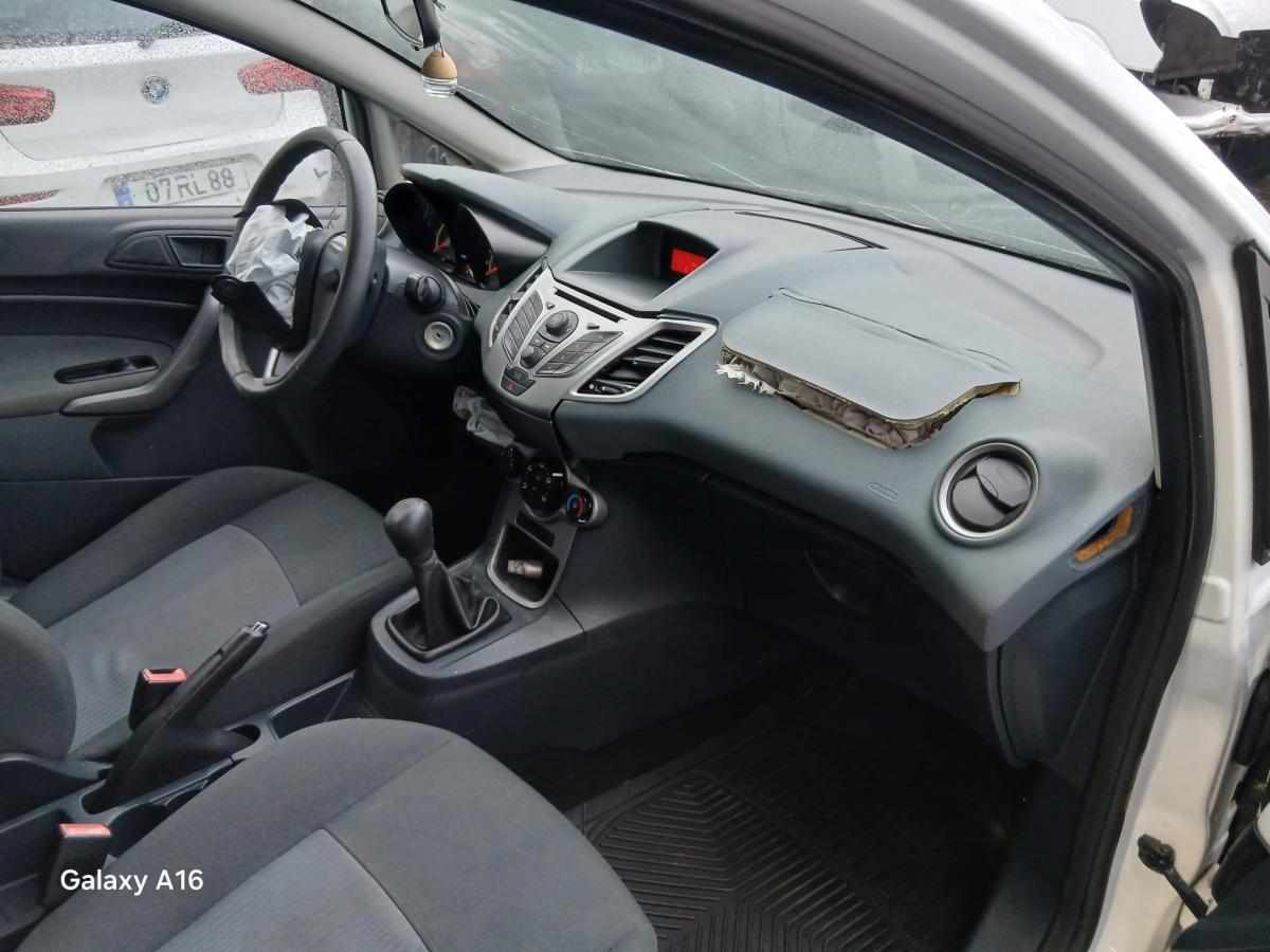 ford-fiesta-1-25-2010-gasolina-1242cc