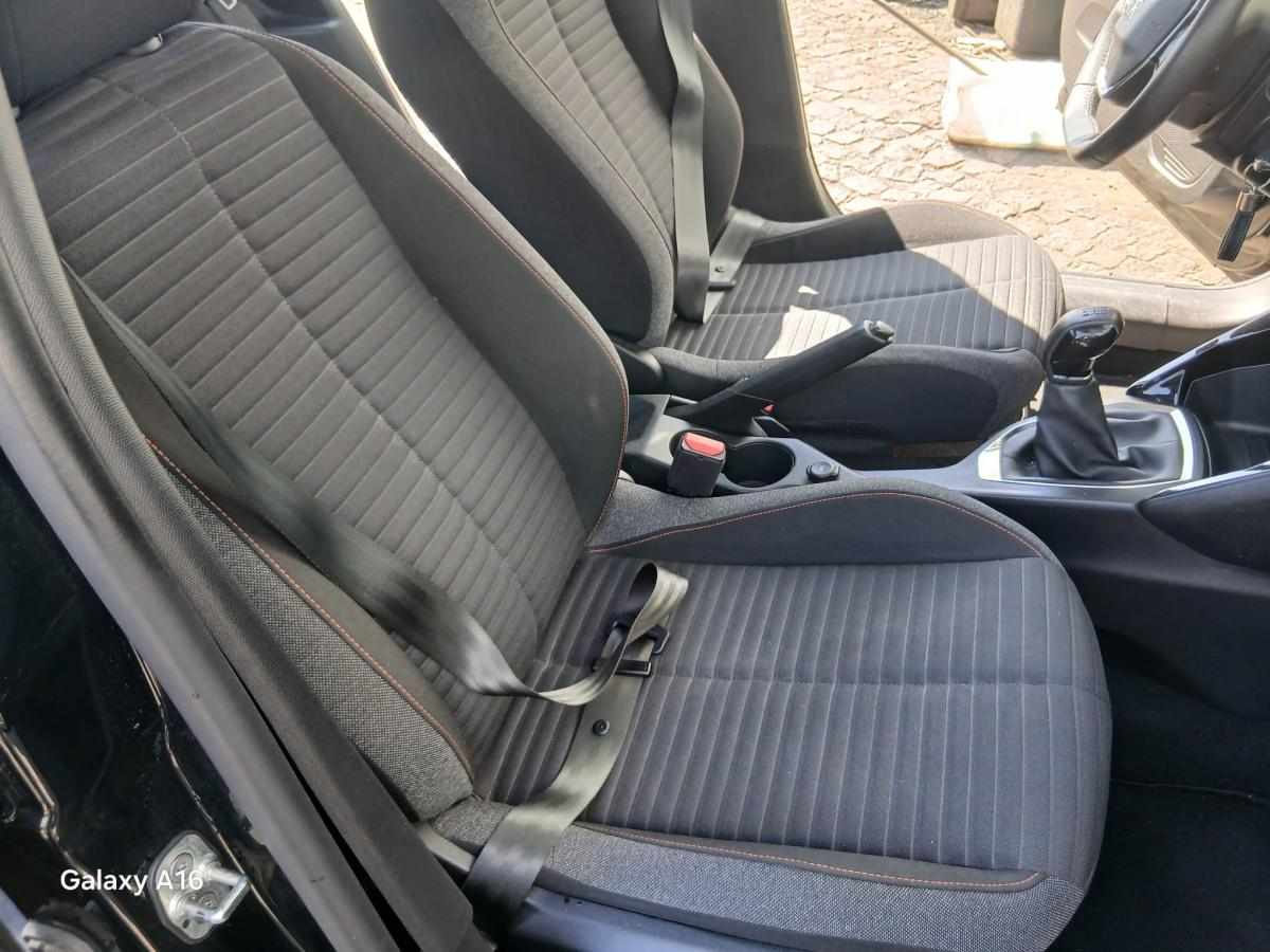 peugeot-208-1-2-puretech-2022-gasolina-1199cc