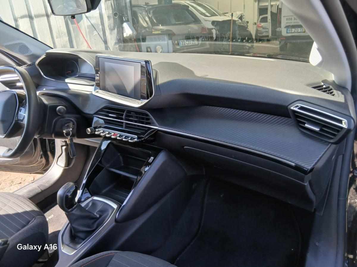 peugeot-208-1-2-puretech-2022-gasolina-1199cc