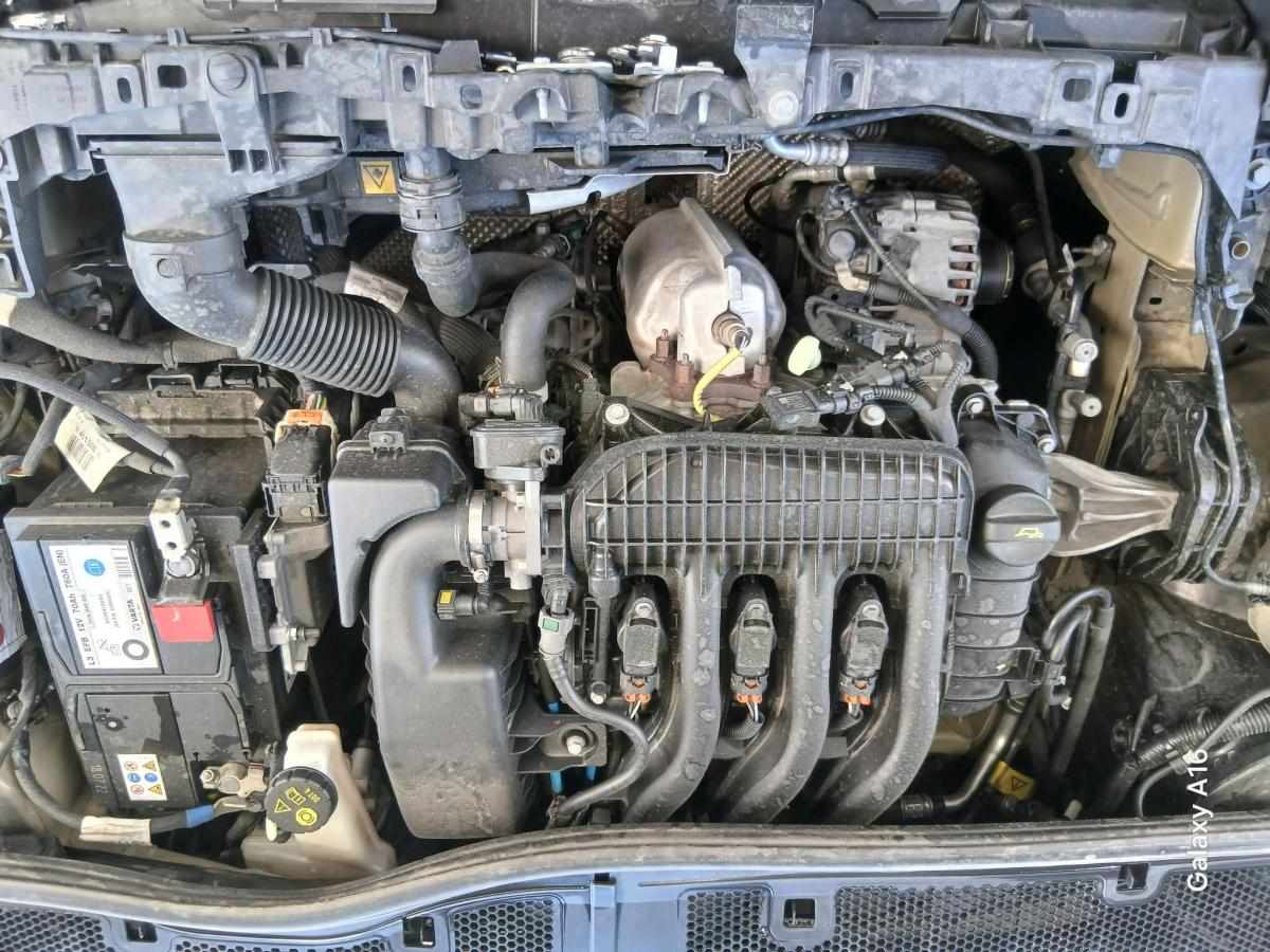 peugeot-208-1-2-puretech-2022-gasolina-1199cc
