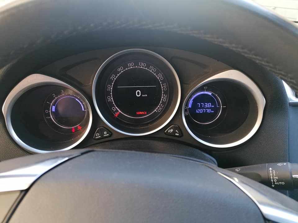 ds-ds-4-1-6-bluehdi-2017-diesel-1560cc