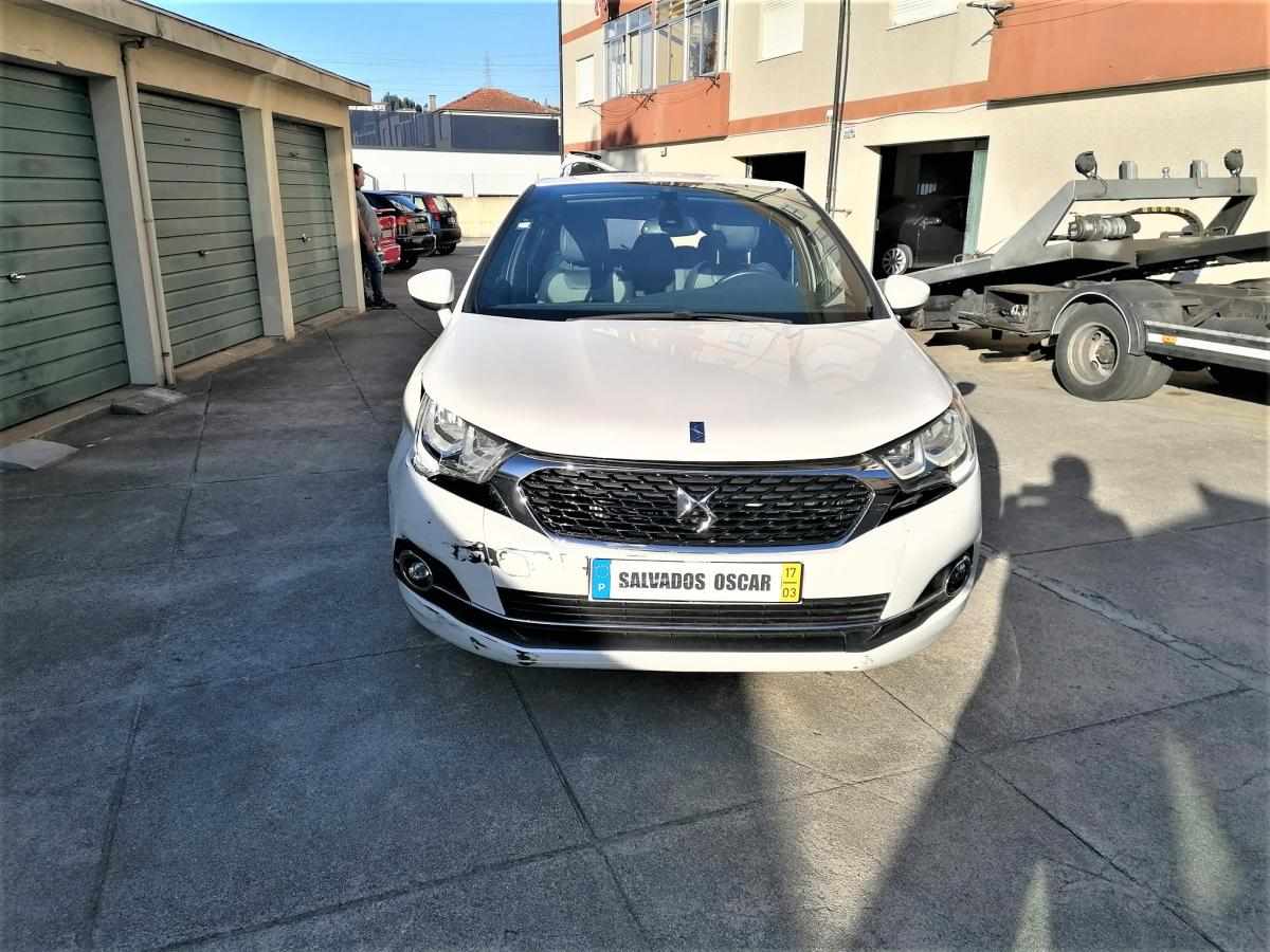 ds-ds-4-1-6-bluehdi-2017-diesel-1560cc