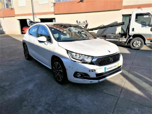 ds-ds-4-1-6-bluehdi-2017-diesel-1560cc