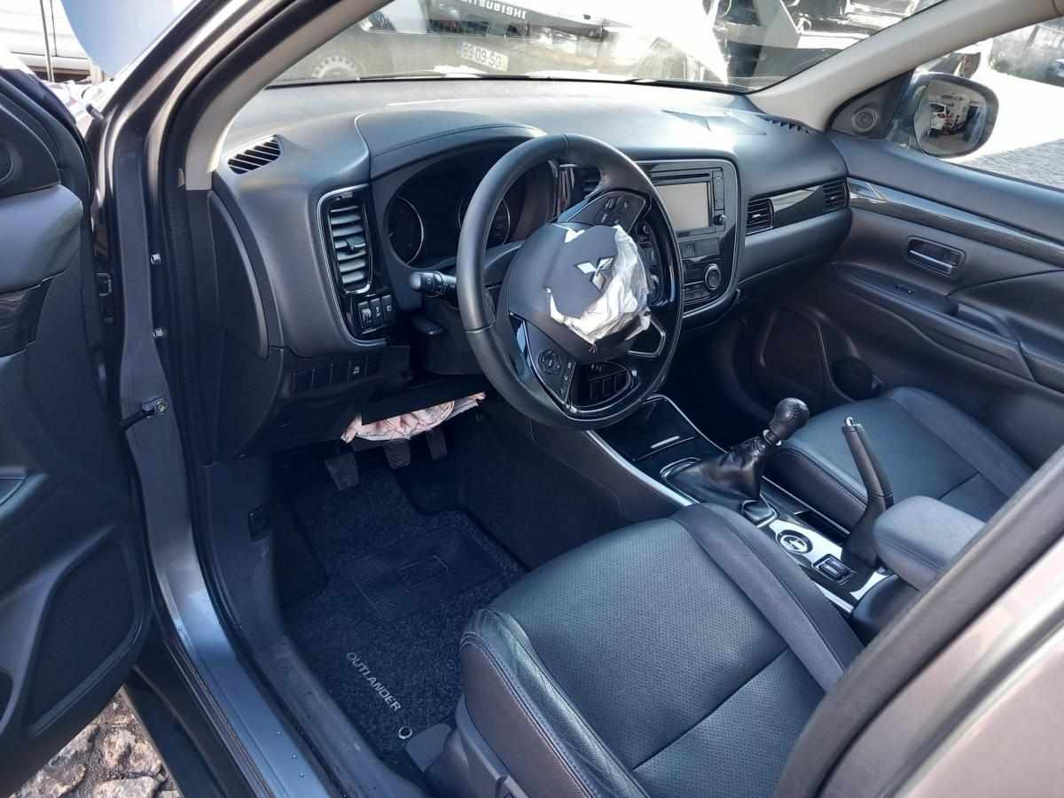 mitsubishi-outlander-2-3-150cv-2017-diesel-2268cc