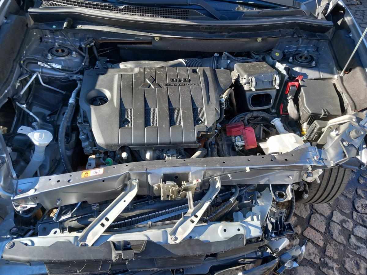 mitsubishi-outlander-2-3-150cv-2017-diesel-2268cc