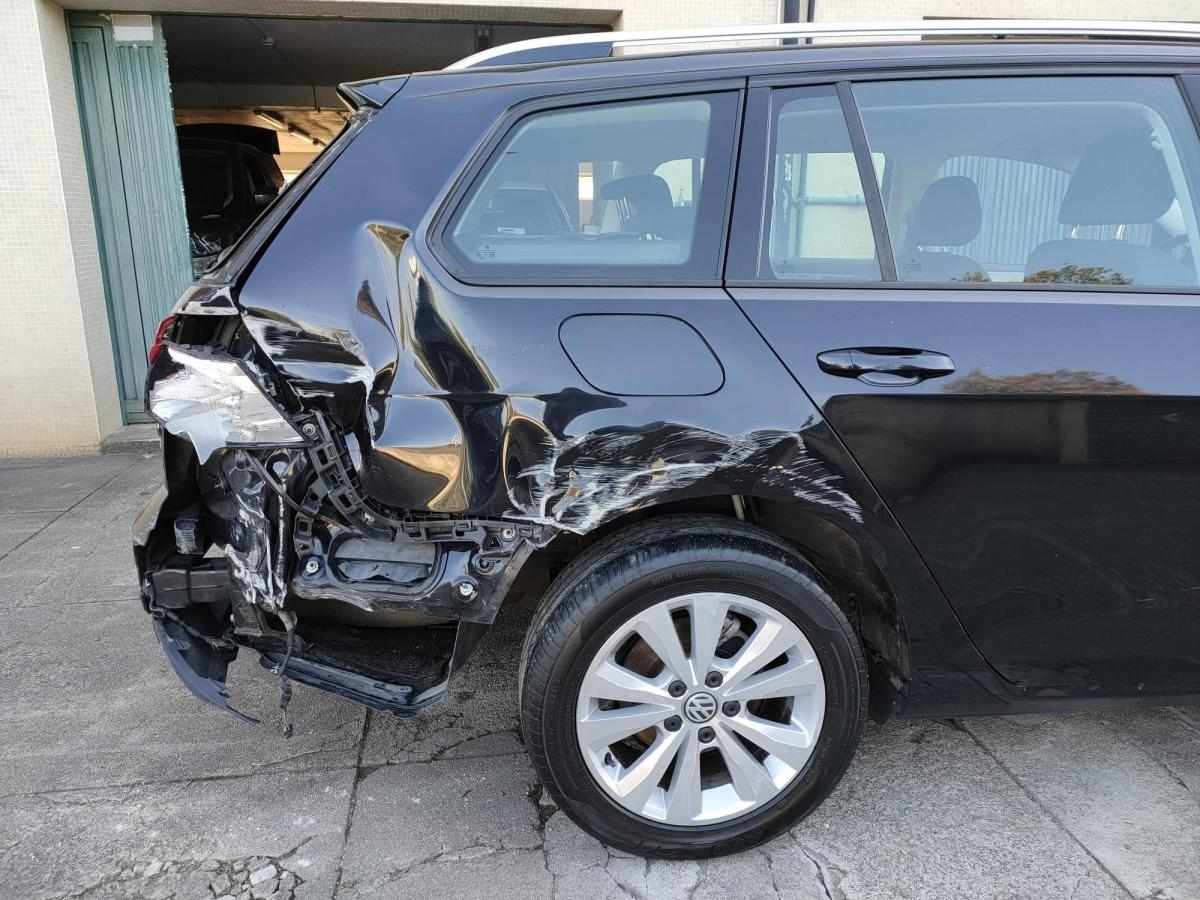 volkswagen-golf-1-6-tdi-bluemotion-2015-diesel-1598cc