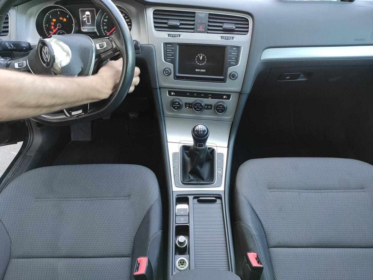 volkswagen-golf-1-6-tdi-bluemotion-2015-diesel-1598cc