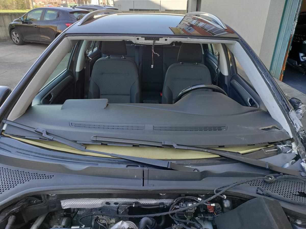 volkswagen-golf-1-6-tdi-bluemotion-2015-diesel-1598cc