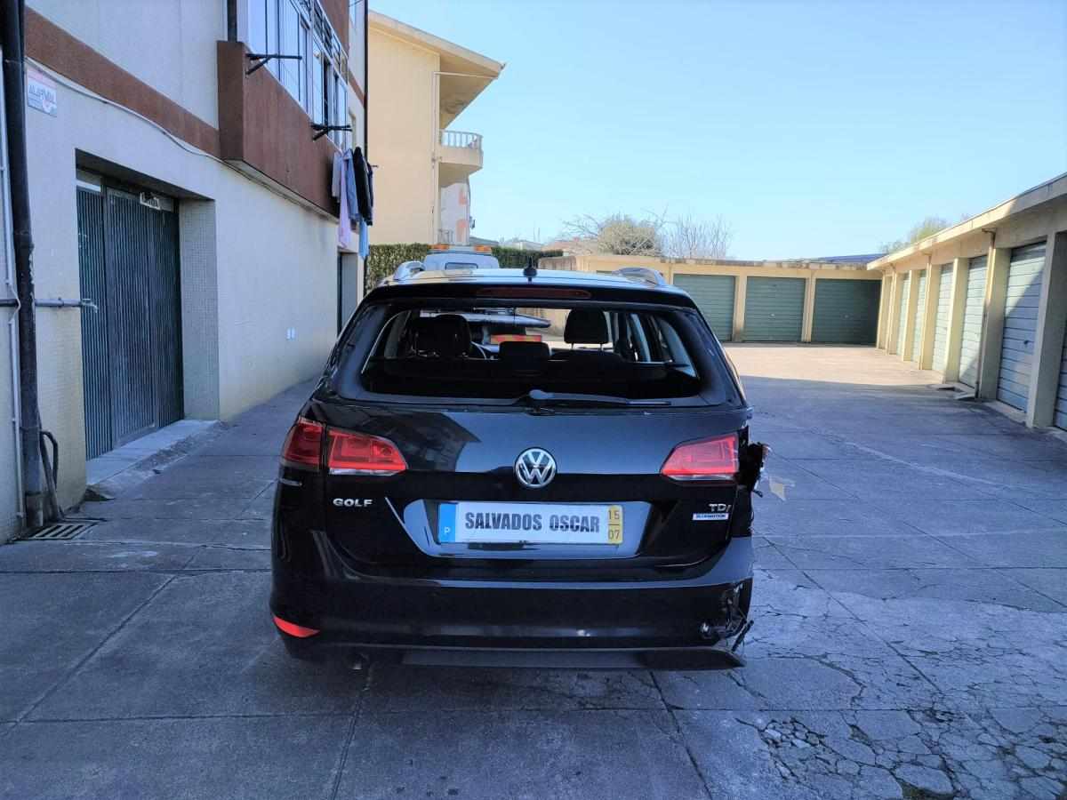 volkswagen-golf-1-6-tdi-bluemotion-2015-diesel-1598cc