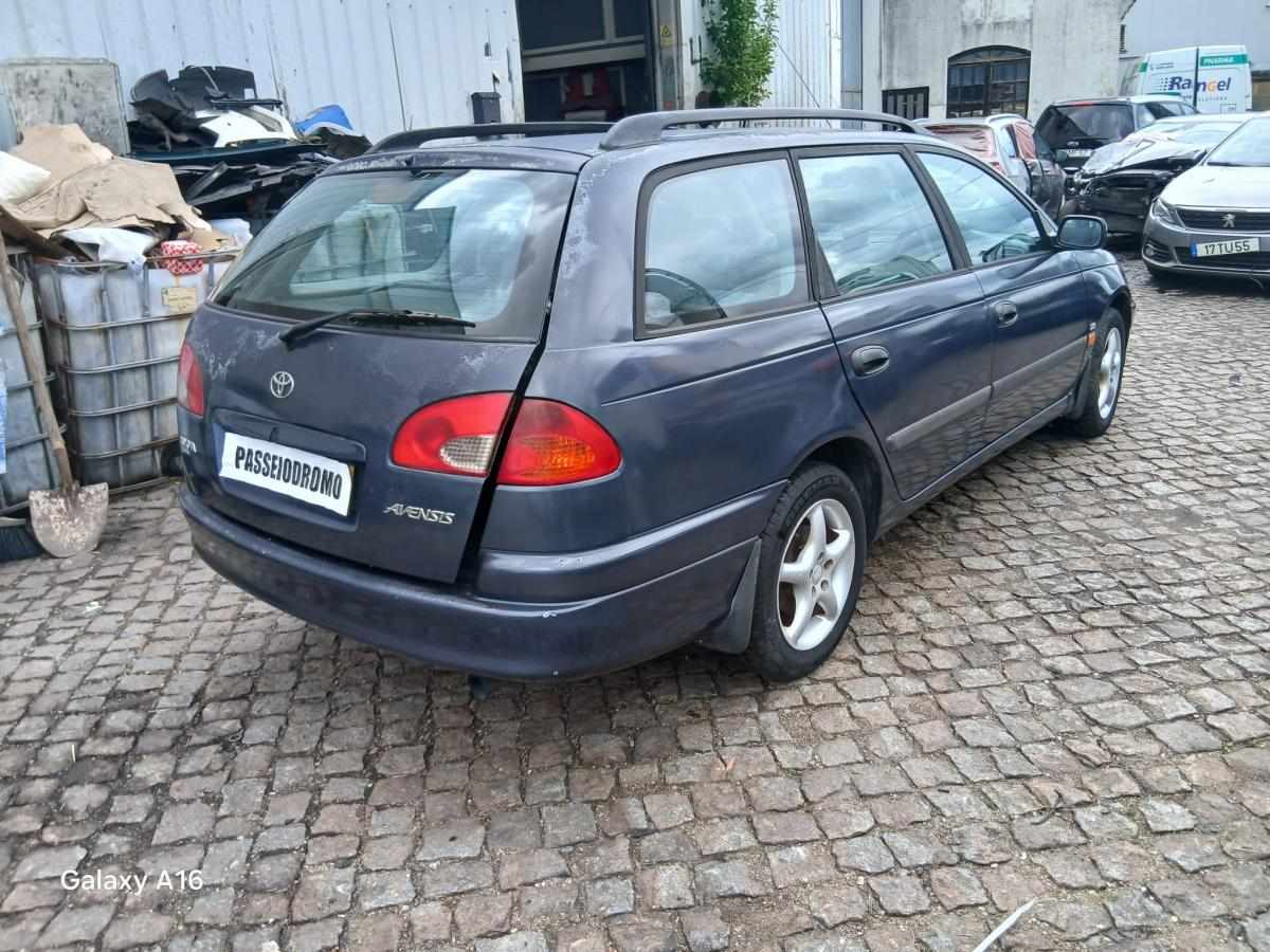 toyota-avensis-1-8-1999-gasolina-1762cc