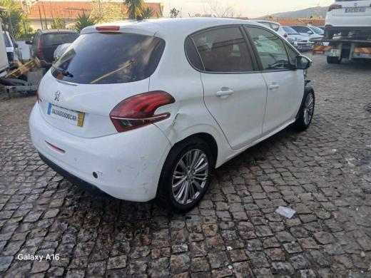 peugeot-208-1-6-bluehdi-2017-diesel-1560cc