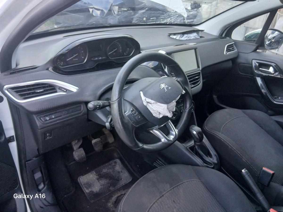 peugeot-208-1-6-bluehdi-2017-diesel-1560cc