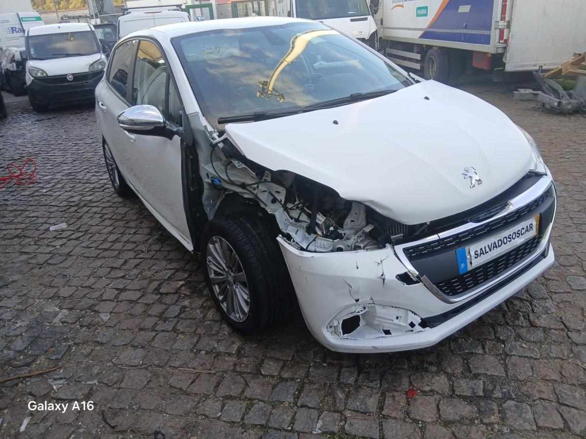 peugeot-208-1-6-bluehdi-2017-diesel-1560cc