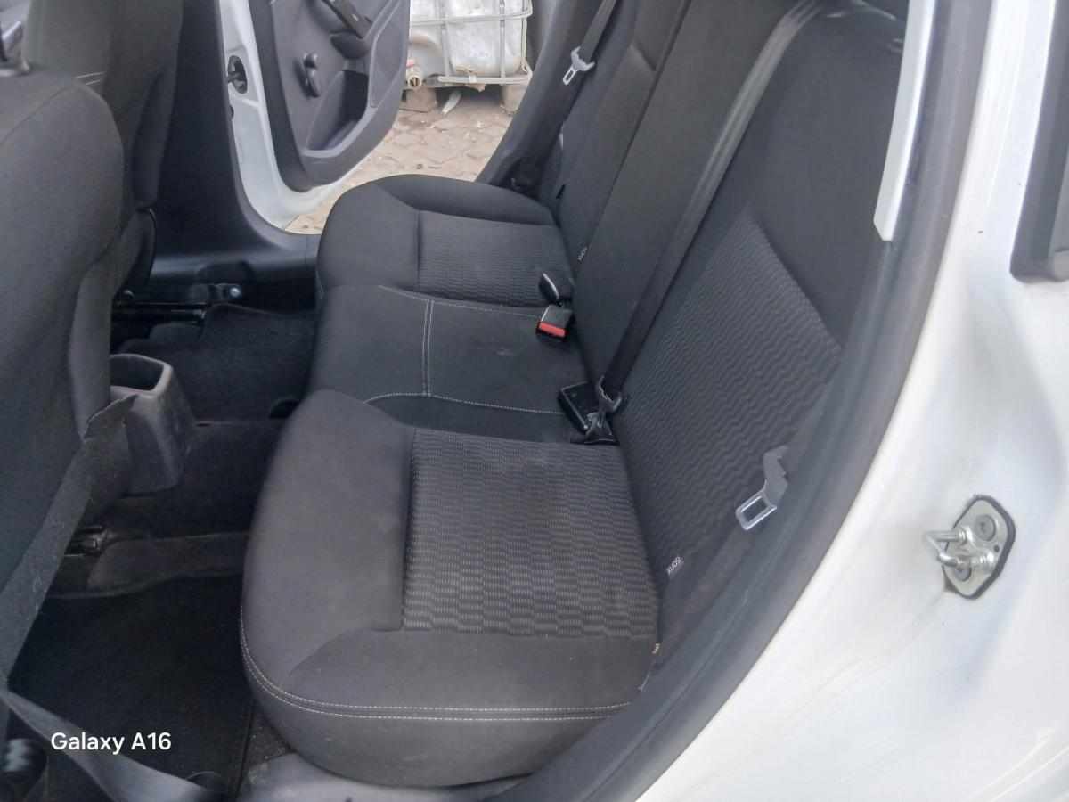 peugeot-208-1-6-bluehdi-2017-diesel-1560cc