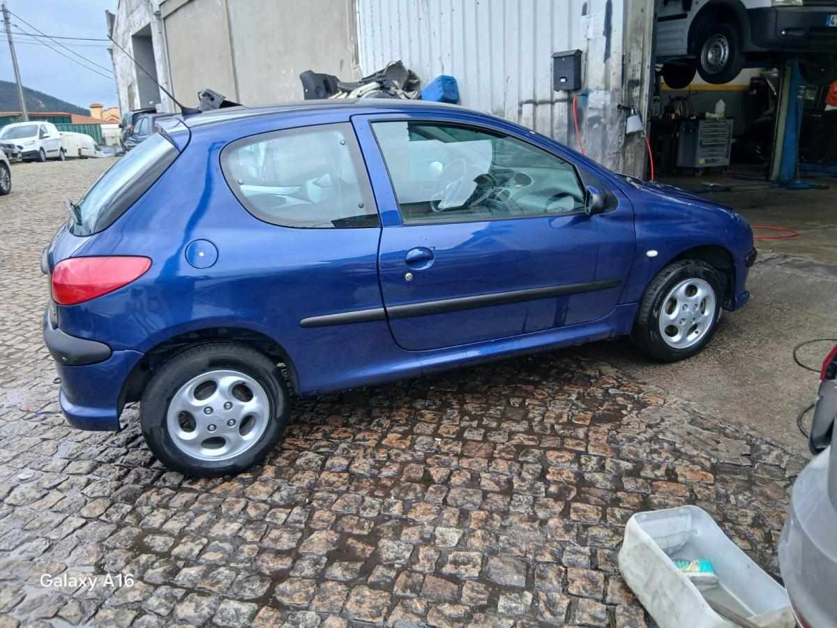 peugeot-206-2-0-hdi-2001-diesel-1997cc