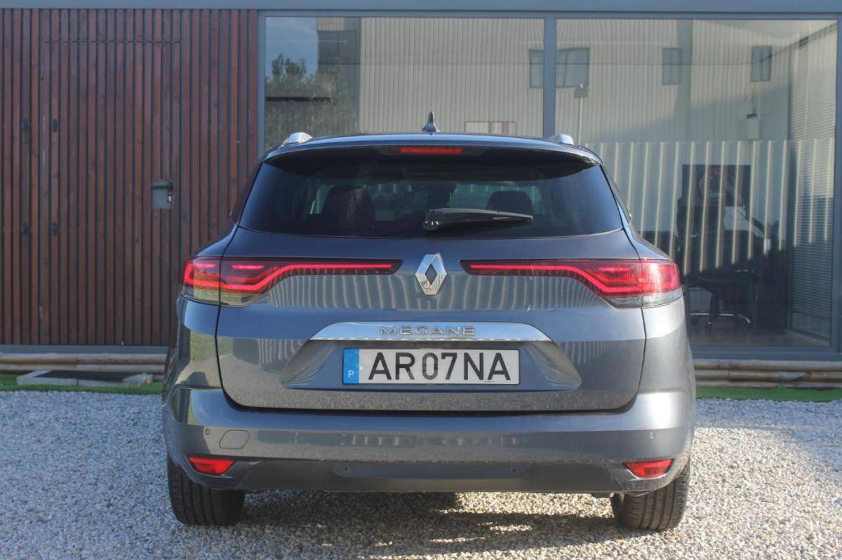 renault-megane-sport-tourer-2022-diesel-1461cc