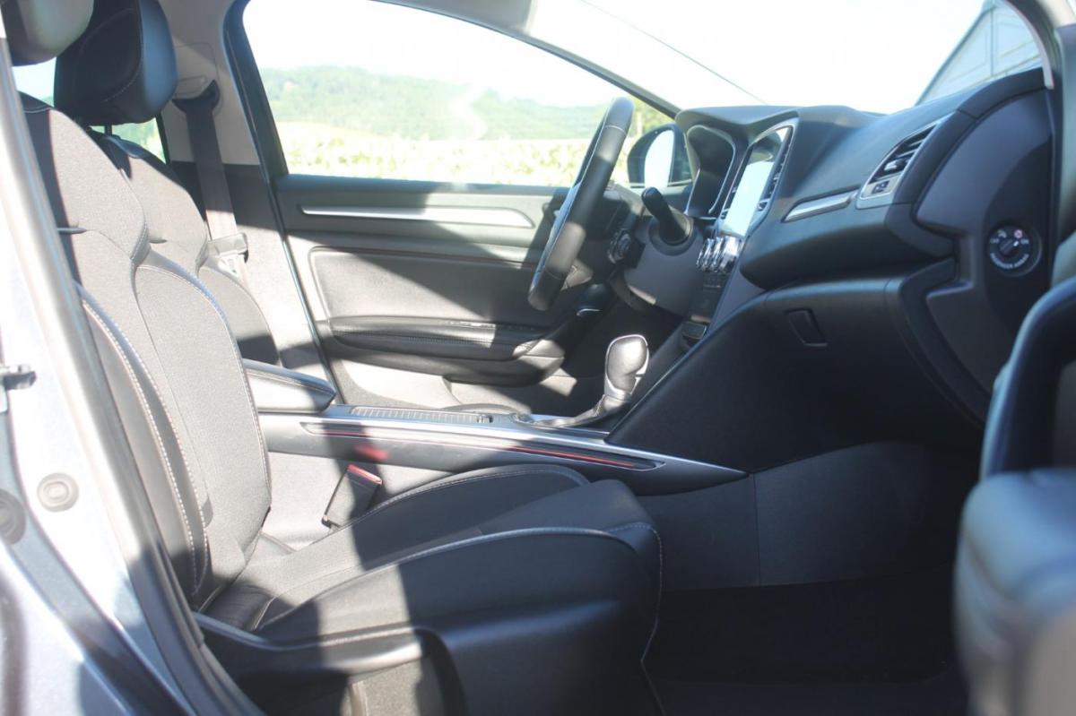 renault-megane-sport-tourer-2022-diesel-1461cc