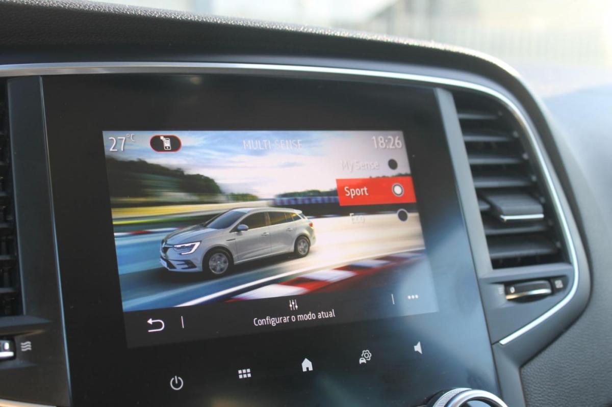 renault-megane-sport-tourer-2022-diesel-1461cc
