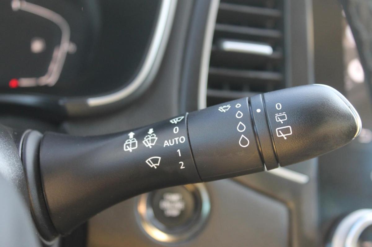 renault-megane-sport-tourer-2022-diesel-1461cc
