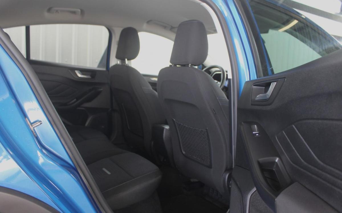 ford-focus-2023-gasolina-998cc