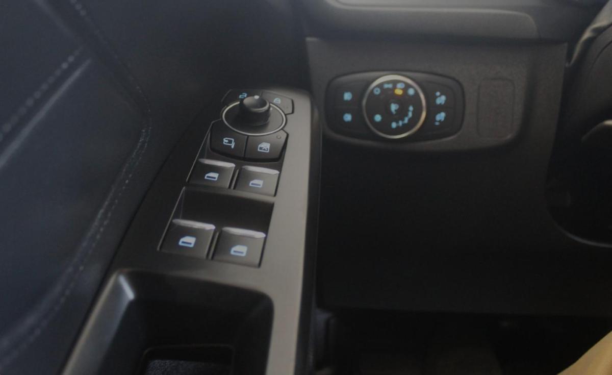 ford-focus-2023-gasolina-998cc
